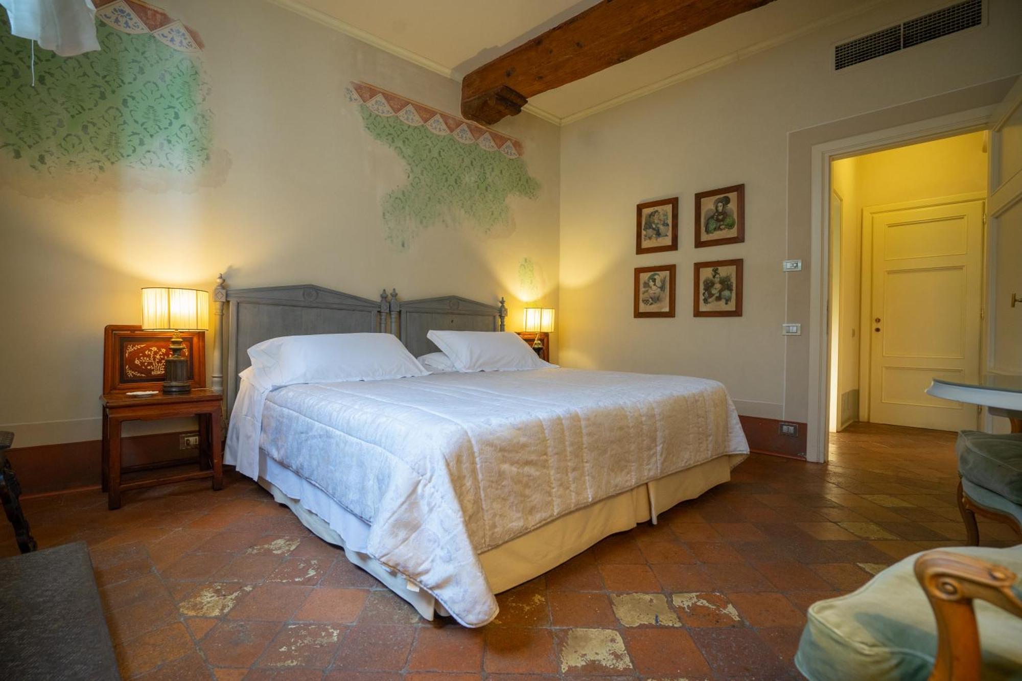 Palazzo Rocchi - Residenza D'Epoca Bed & Breakfast Lucca Eksteriør bilde